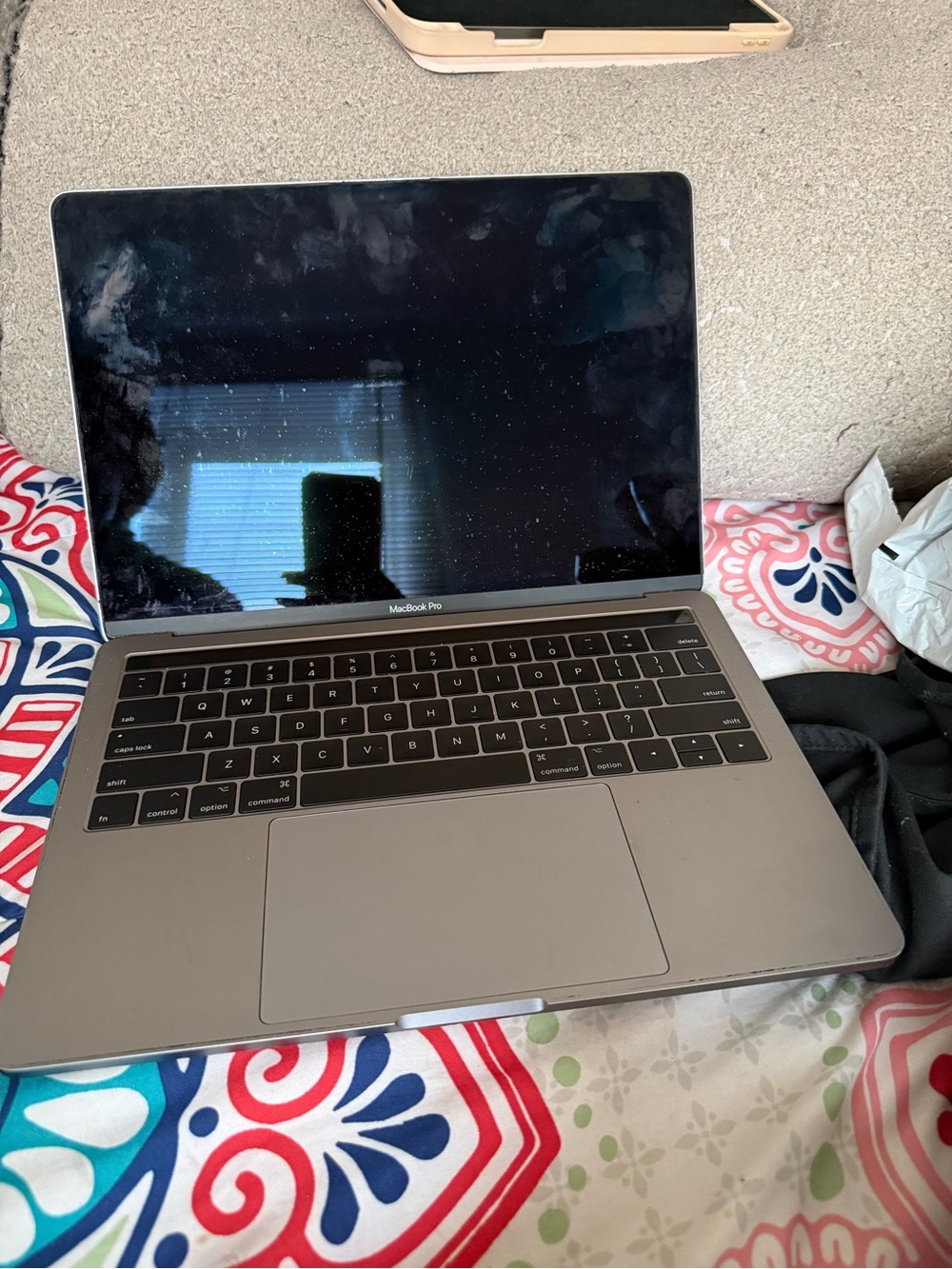 MacBook Pro With Touchbar (2019 13inch)